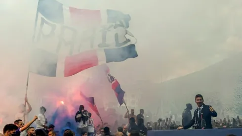 Fans queue before dawn to witness ‘Messimania’ in Paris