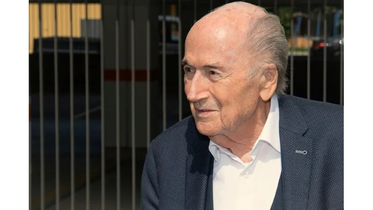 Ex-FIFA chief Blatter 'optimistic' in grilling by Swiss prosecutor