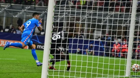 Suarez completes late comeback as Atletico versus Milan