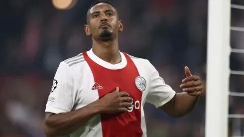In-form Haller keeps Ajax unbeaten after Besiktas win