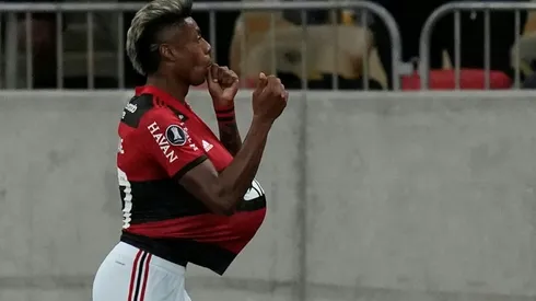 Flamengo edge towards Libertadores final as Barcelona downed