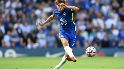 Chelsea's Alonso to stop taking the knee