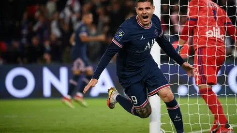 Icardi gives PSG win over Lyon on Messi home debut