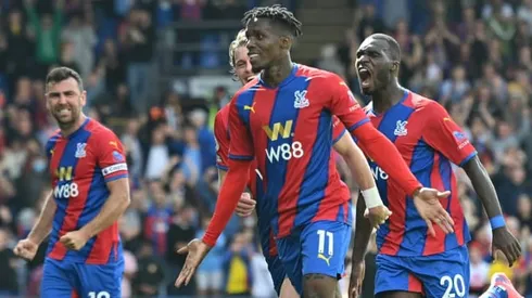 Palace late show ends Spurs' perfect start