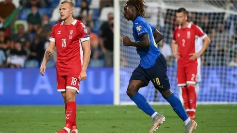 Italy thrash Lithuania, England held by Poland in World Cup qualifying