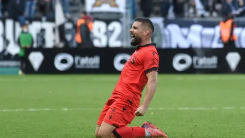 Delort hits late winner for Nice at Angers