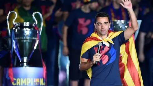 Barcelona closing in on Xavi to rescue falling giants