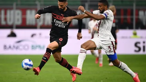 Giroud fires low-key Milan past Torino, top of Serie A