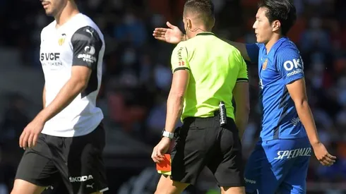 Lee sent off as Valencia hit Mallorca twice in injury time