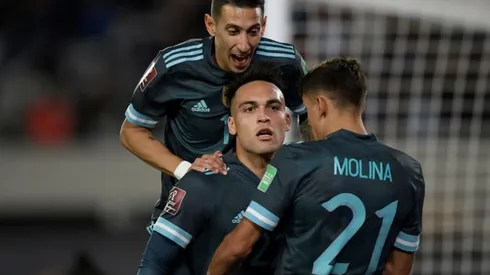 Martinez takes Argentina run to 25 unbeaten, Brazil beat Uruguay