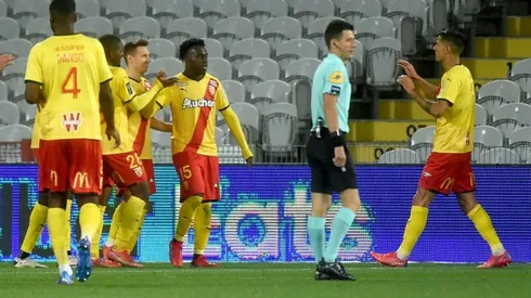 Lens cut PSG lead to six points in empty stadium