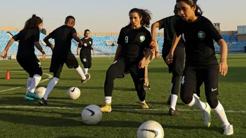 Saudi girls 'dream' big with launch of soccer league