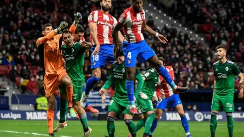 Atletico leave it late to beat Osasuna, Sevilla frustrated by Alaves
