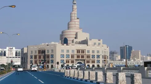 Doha’s a building site: roadworks, traffic jam 1 year from World Cup