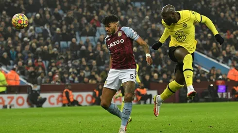 Lukaku revives Chelsea's bid to 'hunt' down Man City