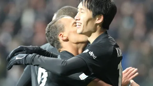 Kamada hits winner as ten-man Frankfurt win at Gladbach