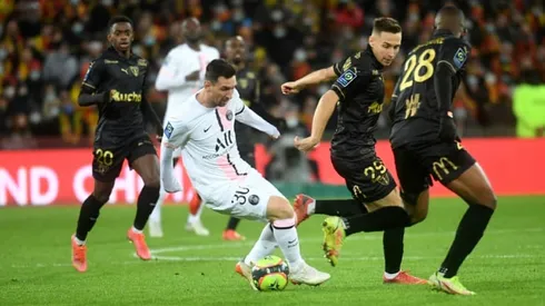 Wijnaldum rescues PSG after Lens leave Messi in a daze