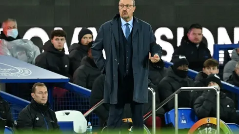 Under-pressure Benitez wants Everton to learn from Arteta example