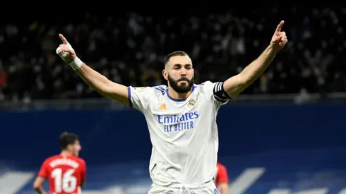 Real Madrid go seven points clear as fans salute 'Ballon d'Or Benzema'