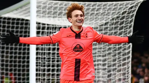 Sargent leads Norwich out of relegation zone