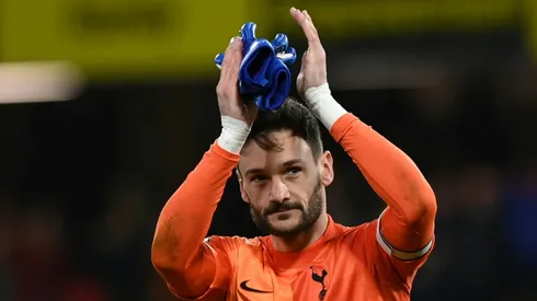 Hugo Lloris signs new contract at Tottenham