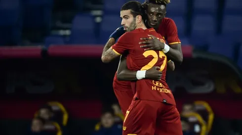 Oliveira hands Roma tight Cagliari win on debut