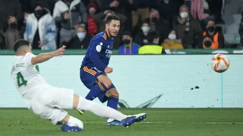 Hazard sinks Elche as 10-man Madrid come from behind in Copa del Rey