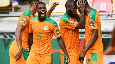 Ivory Coast send reigning champions Algeria crashing out of Cup of Nations