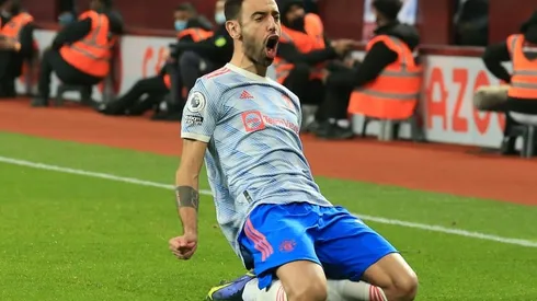 Fernandes urges Man Utd to learn from Villa meltdown