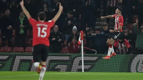 Southampton mark new era by thrashing Brentford