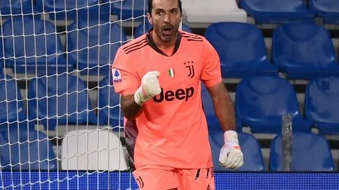 Italy great Buffon extends Parma deal until 2024