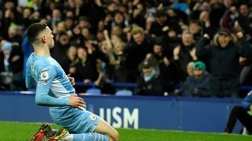 Lampard fumes as Man City survive Everton scare