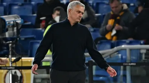 Mourinho suspended for two matches for insulting referee