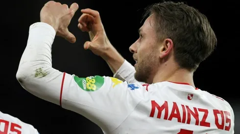 Leverkusen stunned by late Mainz fightback