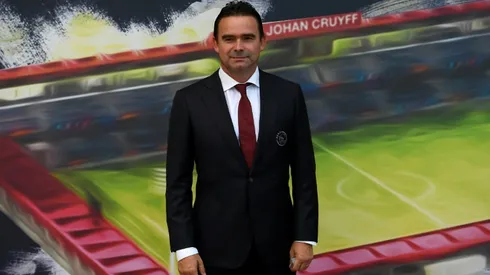 Overmars quits Ajax over 'inappropriate' messages to female colleagues