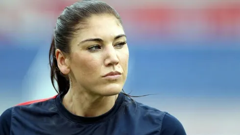 Former US women's goalie Solo begins alcohol treatment