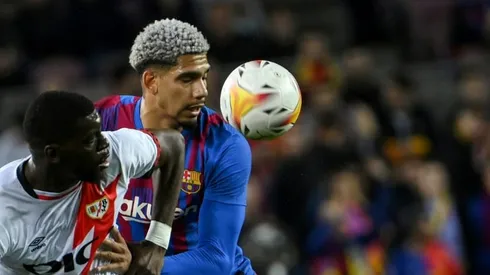 Araujo signs new Barca contract until 2026