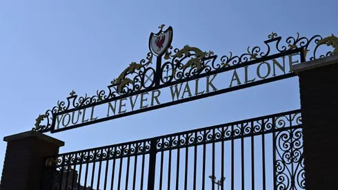 Liverpool fans show support for grieving Ronaldo