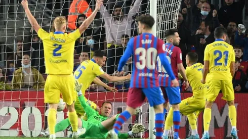 Barca's top-four finish in danger after shock defeat by Cadiz