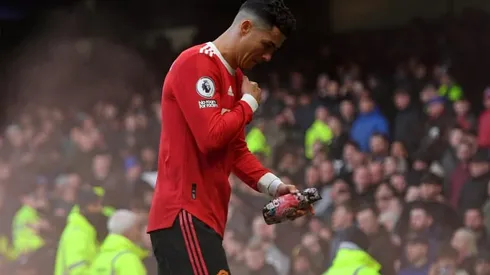 Ronaldo apologises for 'outburst' after knocking phone out of fan's hands