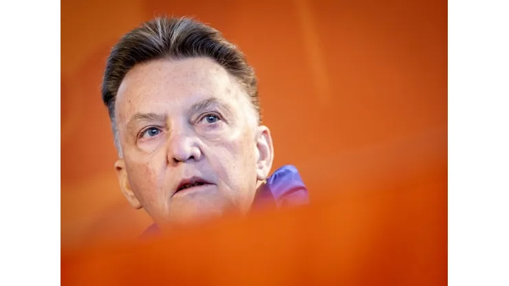 Football world rallies round Netherlands coach Van Gaal after cancer revelation
