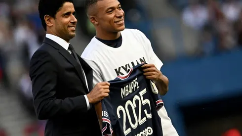 'Very happy' Mbappe snubs Real Madrid to stay at PSG