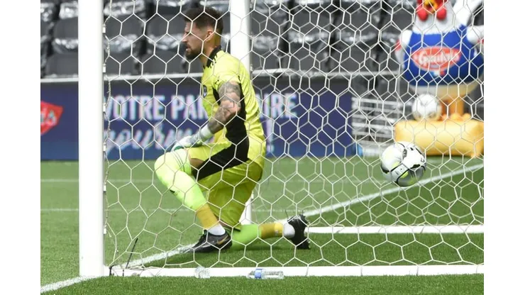 Bordeaux on brink as Lopez 'rescue mission' turns sour