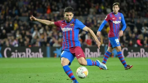 Alba strikes late as Barca secure top-four spot with Betis win