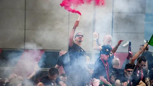 Ibrahimovic, 40, extends stay with Italian champions AC Milan