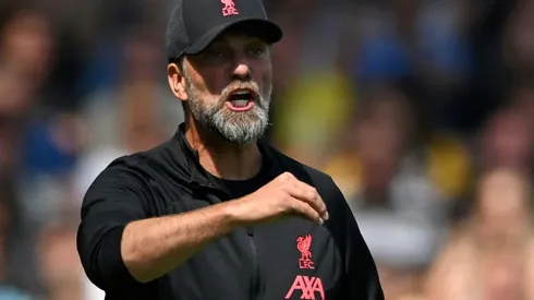 Klopp wants Liverpool to take 'risk' in search for midfielder