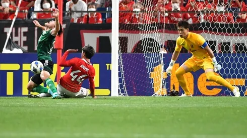 Japan's Urawa win penalty thriller to reach AFC final