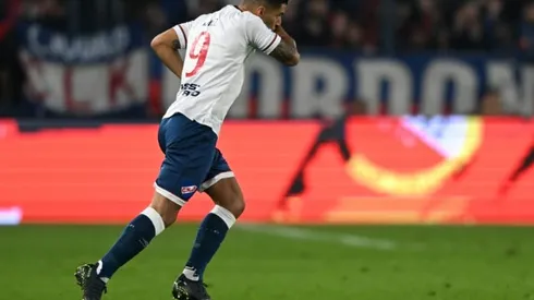 Suarez makes 2nd Nacional debut as late substitute in loss