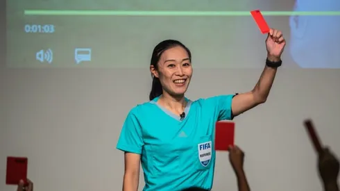 Yamashita becomes Japan's first woman pro referee