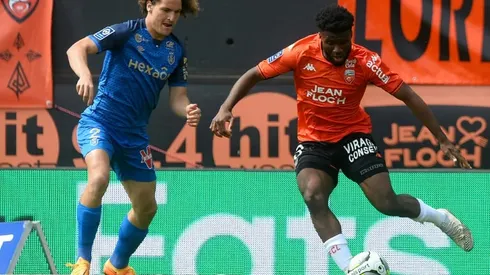 Leicester sign Belgian defender Faes as Fofana replacement